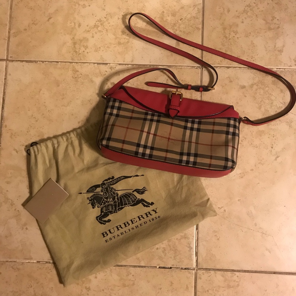 Burberry purse